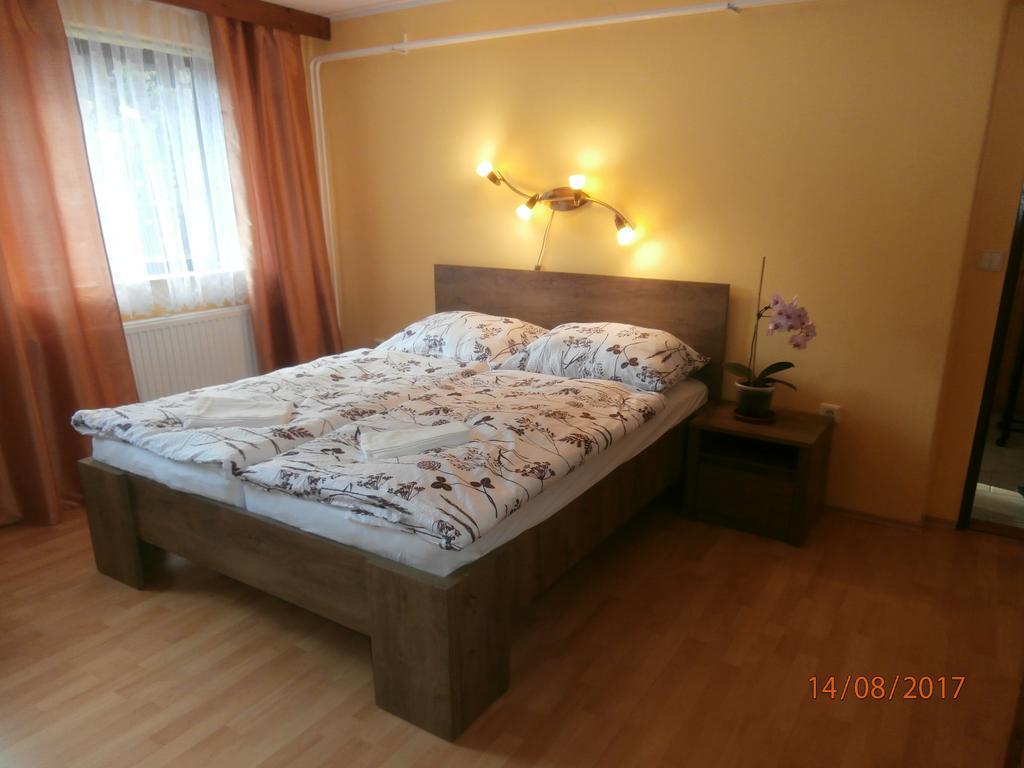 Apartman Aya Janov nad Nisou Luaran gambar